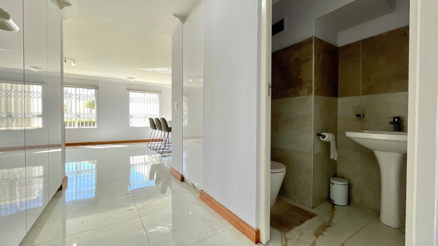 4 Bedroom Property for Sale in Greenways Golf Estate Western Cape